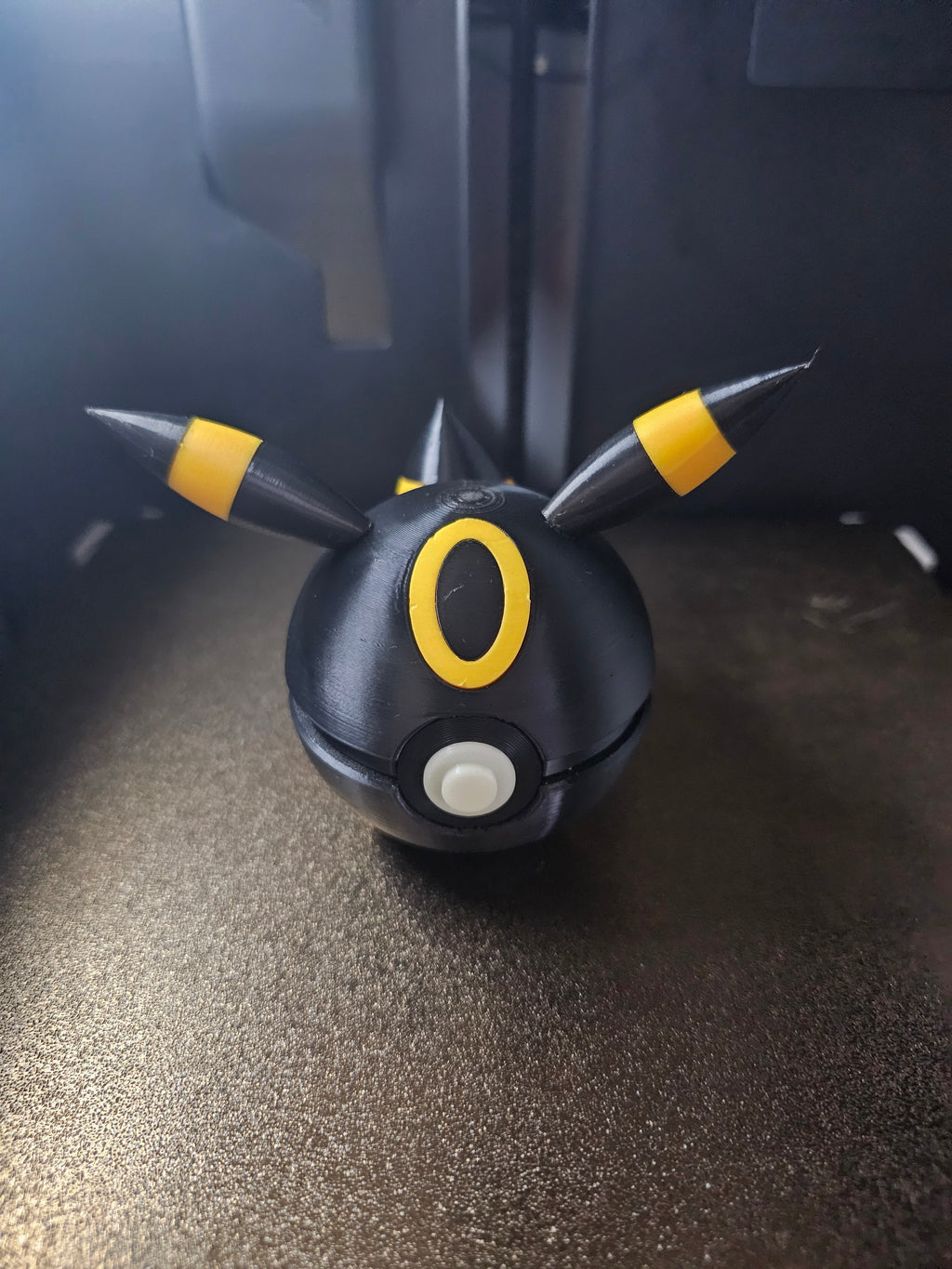 Figurine : Pokéball Noctali