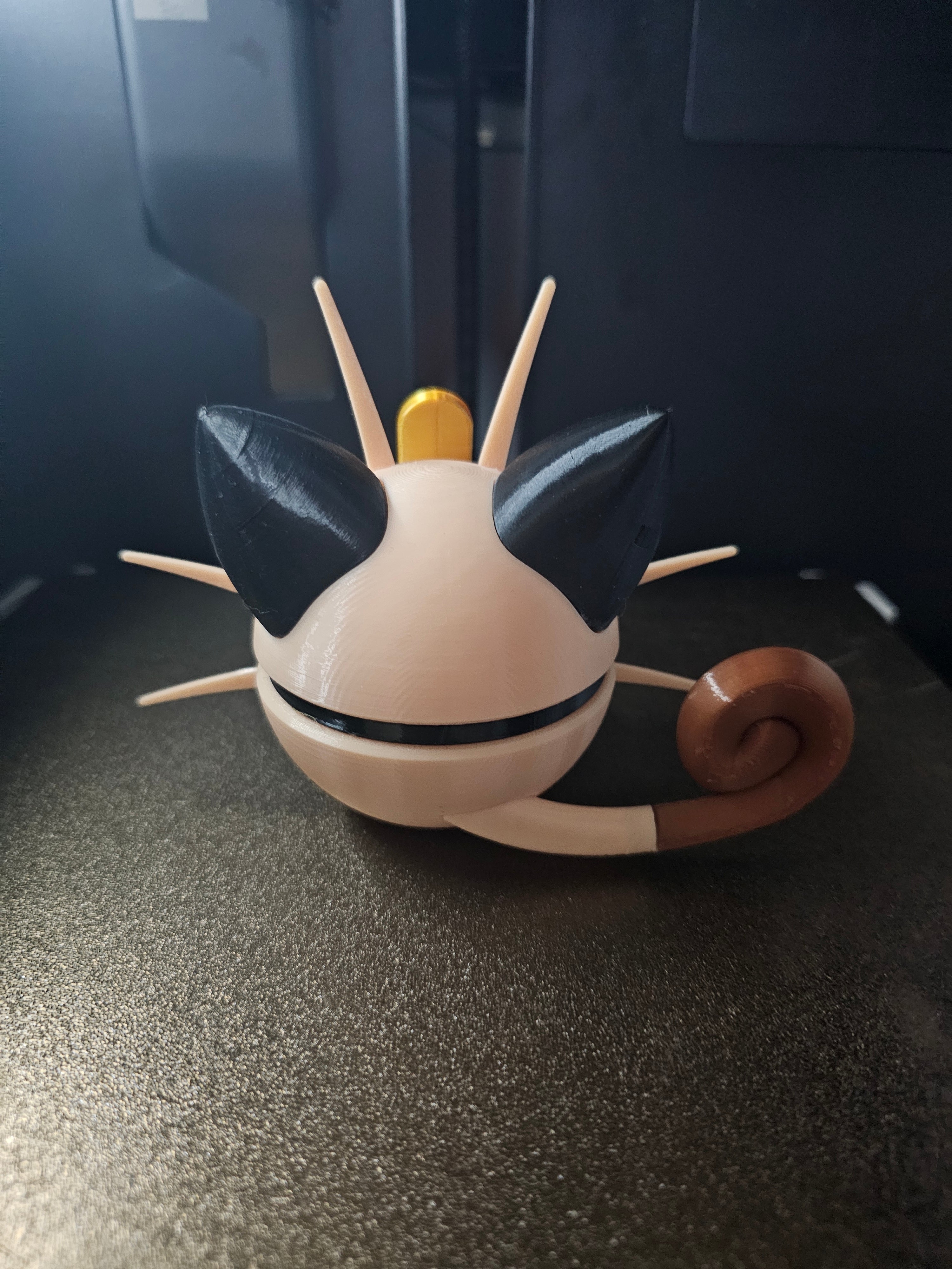 Figurine : Pokéball Miaouss