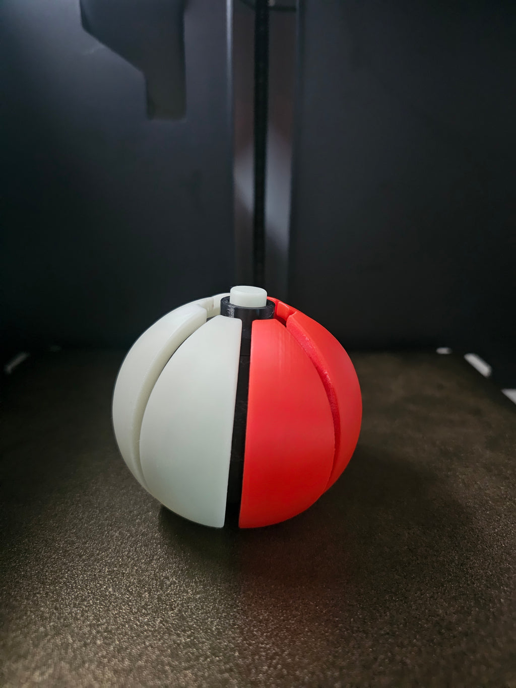 Porte clé 3D : Pokéball (CLICKER)